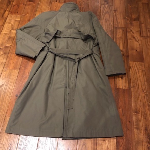 Vintage ladea import Light brown trench coat w/faux fur lining size 11/12 w tie - Picture 2 of 7